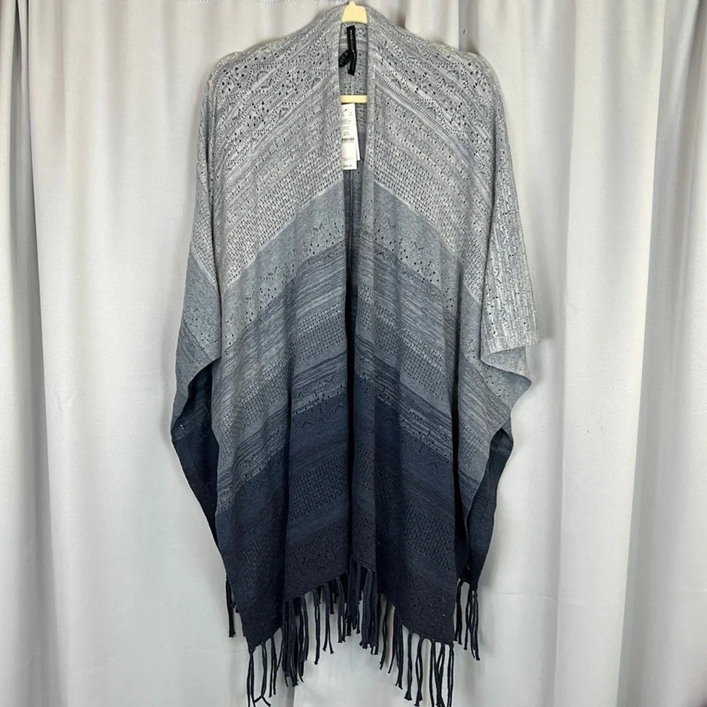 WHBM Blue Gradient Ruana Shawl‎ Wrap NWT Size XS/S